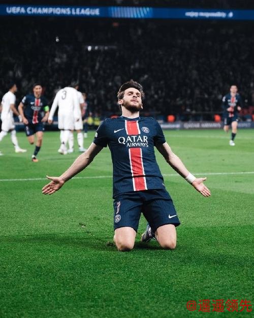 法甲-克瓦拉茨赫利亚双响 巴黎3-1逆转战胜欧塞尔