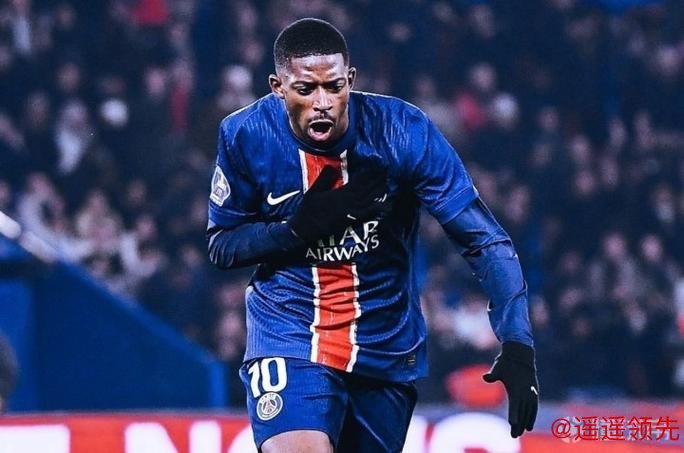 法甲-内维斯戴帽登贝莱双响 巴黎圣日耳曼6-3图卢兹